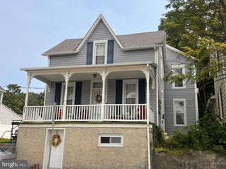 203 LINCOLN AVE, Ephrata, PA 17522
