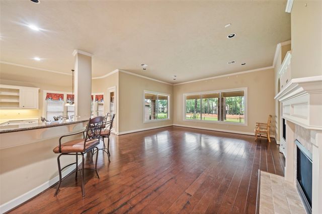 196 West Pines Drive, Montgomery, TX 77356