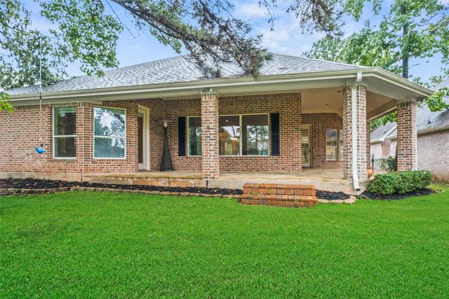 196 West Pines Drive, Montgomery, TX 77356