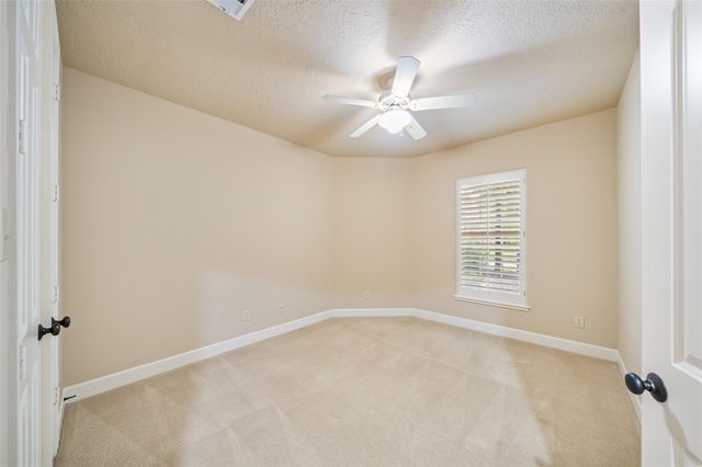 196 West Pines Drive, Montgomery, TX 77356