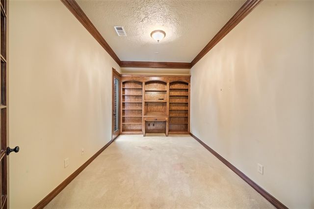 196 West Pines Drive, Montgomery, TX 77356