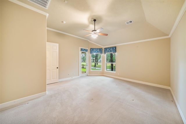 196 West Pines Drive, Montgomery, TX 77356