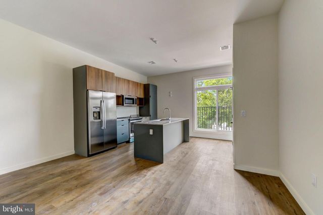 619 N 35TH ST, Philadelphia, PA 19104