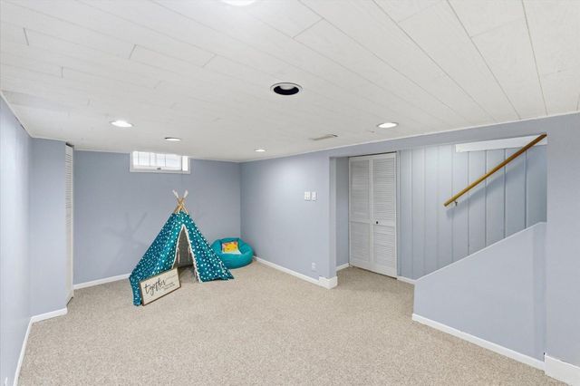 2719 Benjamin Street NE, Minneapolis, MN 55418