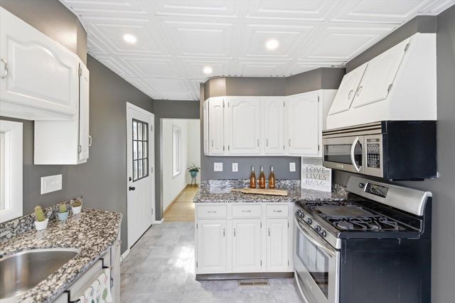 2719 Benjamin Street NE, Minneapolis, MN 55418