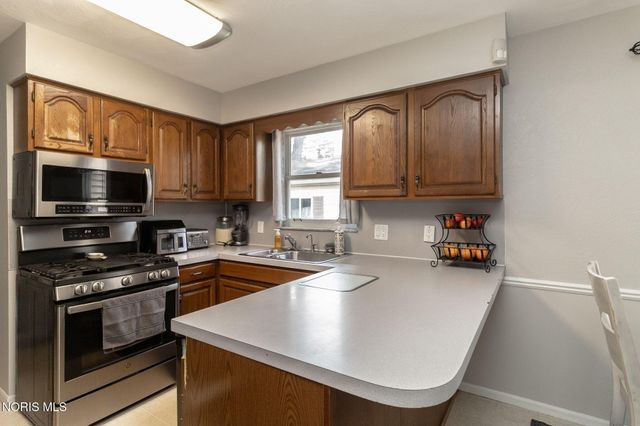 6218 White Oak Drive, Toledo, OH 43615