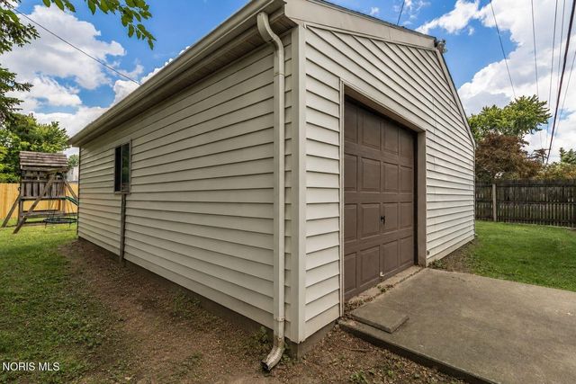 6218 White Oak Drive, Toledo, OH 43615