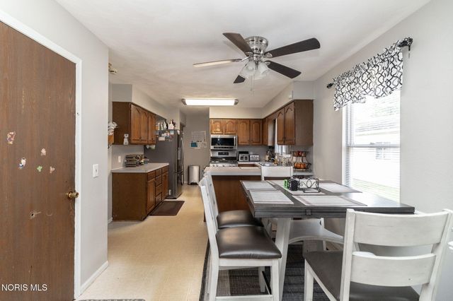 6218 White Oak Drive, Toledo, OH 43615