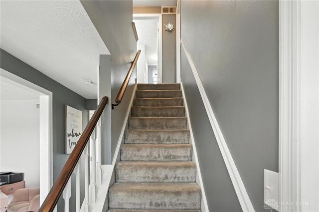 2332 Oakbark Street, Miamisburg, OH 45342