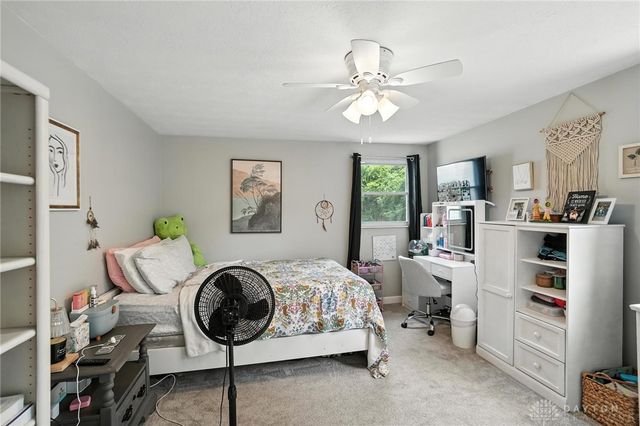 2332 Oakbark Street, Miamisburg, OH 45342