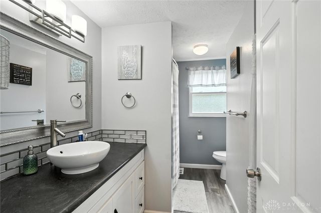 2332 Oakbark Street, Miamisburg, OH 45342