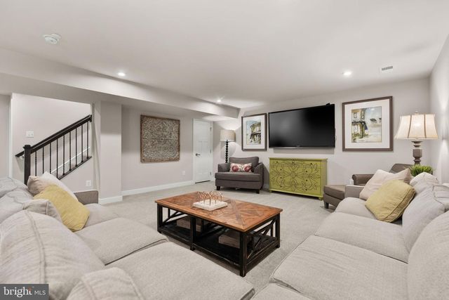 7795 WARRENTON CHASE DR, Warrenton, VA 20187