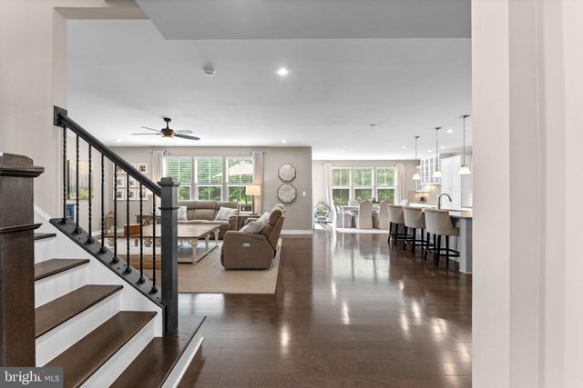 7795 WARRENTON CHASE DR, Warrenton, VA 20187