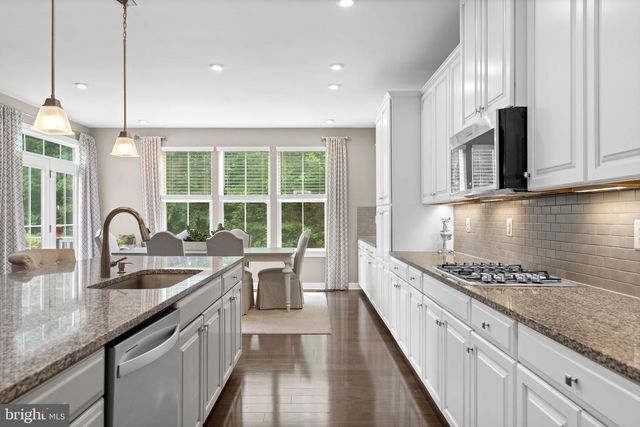 7795 WARRENTON CHASE DR, Warrenton, VA 20187