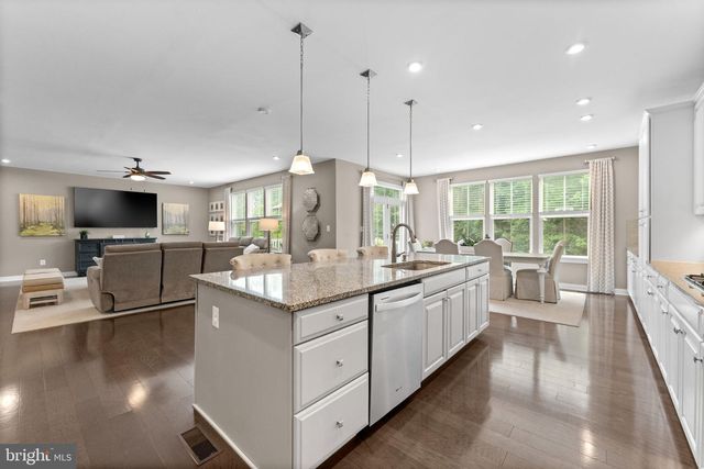 7795 WARRENTON CHASE DR, Warrenton, VA 20187