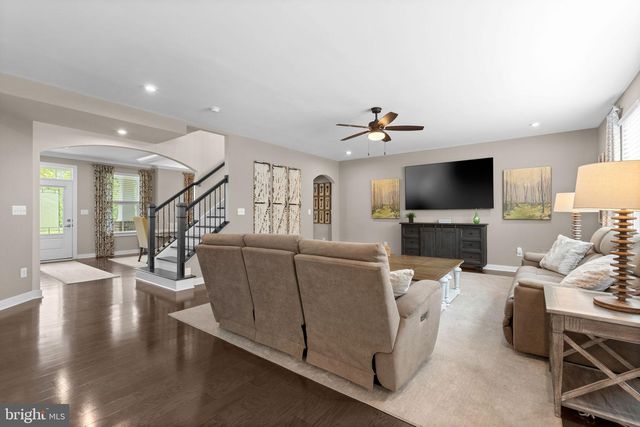 7795 WARRENTON CHASE DR, Warrenton, VA 20187