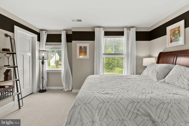 7795 WARRENTON CHASE DR, Warrenton, VA 20187