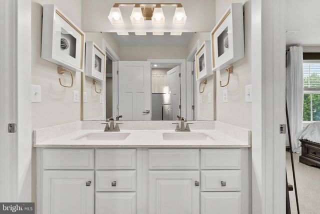 7795 WARRENTON CHASE DR, Warrenton, VA 20187