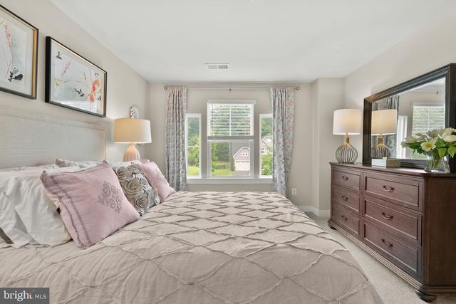 7795 WARRENTON CHASE DR, Warrenton, VA 20187