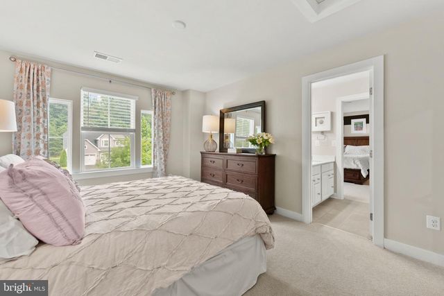 7795 WARRENTON CHASE DR, Warrenton, VA 20187