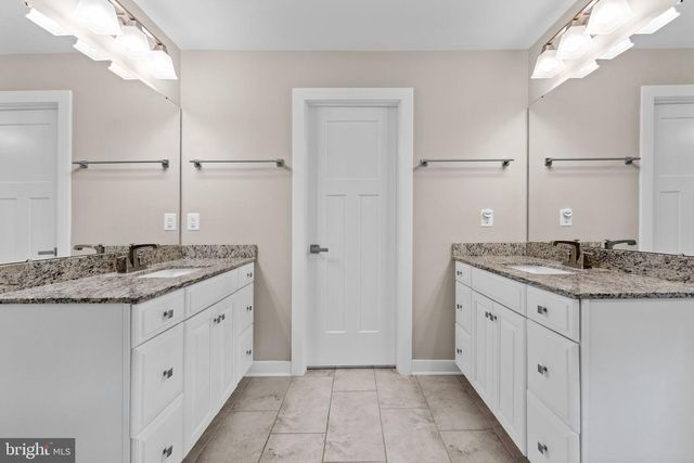 7795 WARRENTON CHASE DR, Warrenton, VA 20187