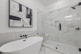 5622 Azores, Houston, TX 77091