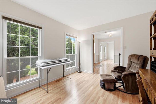 12014 SUGARLAND VALLEY DR, Herndon, VA 20170