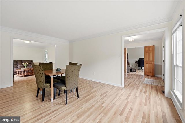 12014 SUGARLAND VALLEY DR, Herndon, VA 20170