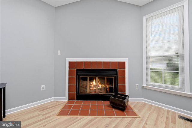 12014 SUGARLAND VALLEY DR, Herndon, VA 20170