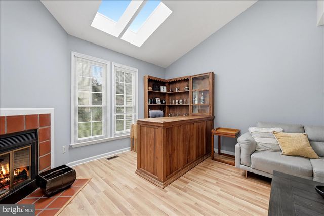 12014 SUGARLAND VALLEY DR, Herndon, VA 20170