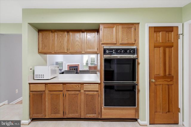 12014 SUGARLAND VALLEY DR, Herndon, VA 20170