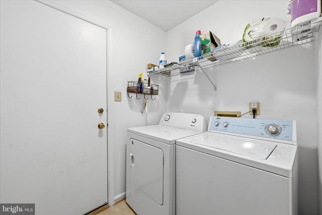 12014 SUGARLAND VALLEY DR, Herndon, VA 20170