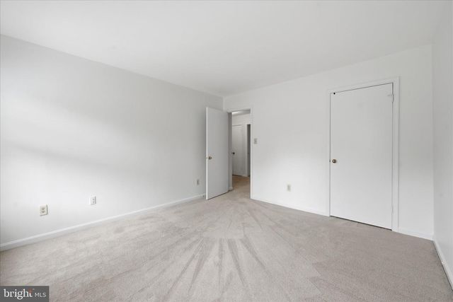 12014 SUGARLAND VALLEY DR, Herndon, VA 20170
