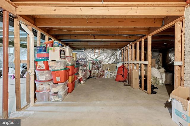 12014 SUGARLAND VALLEY DR, Herndon, VA 20170