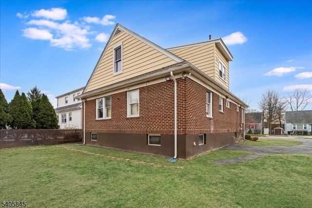 241 Rea Ave, Hawthorne Boro, NJ 07506