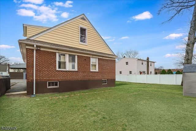 241 Rea Ave, Hawthorne Boro, NJ 07506