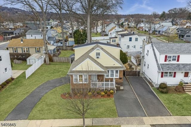 241 Rea Ave, Hawthorne Boro, NJ 07506