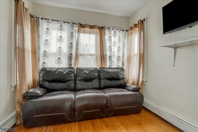 241 Rea Ave, Hawthorne Boro, NJ 07506