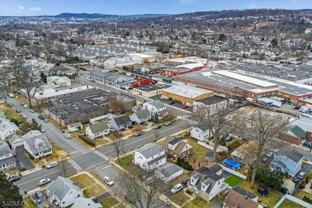 241 Rea Ave, Hawthorne Boro, NJ 07506