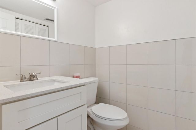 1836 N CRYSTAL LAKE DRIVE, Lakeland, FL 33801