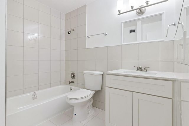 1836 N CRYSTAL LAKE DRIVE, Lakeland, FL 33801