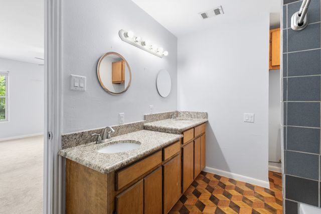 1303 Arizona Avenue, Dallas, TX 75216