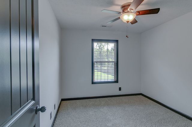 1385 Mountain Way, Clarksville, TN 37043