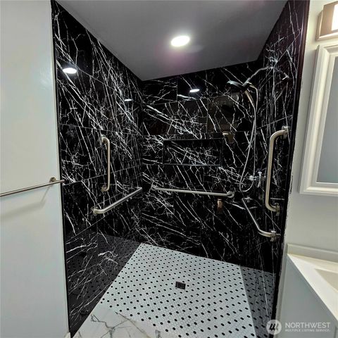 3820 101st Street SW, Lakewood, WA 98499