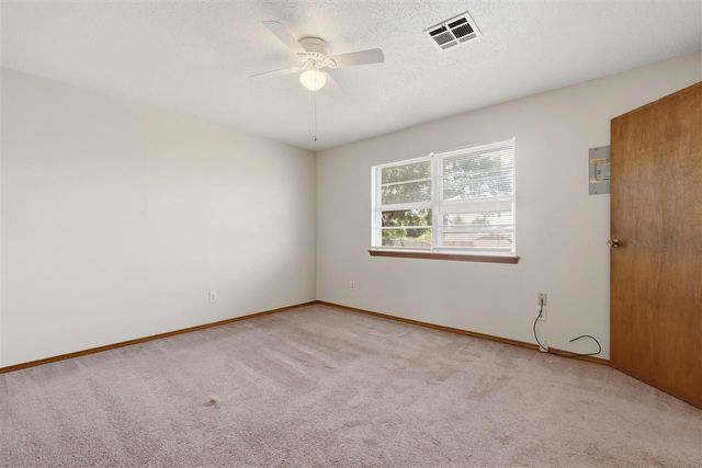6008 SW Brookline Ave, Lawton, OK 73505