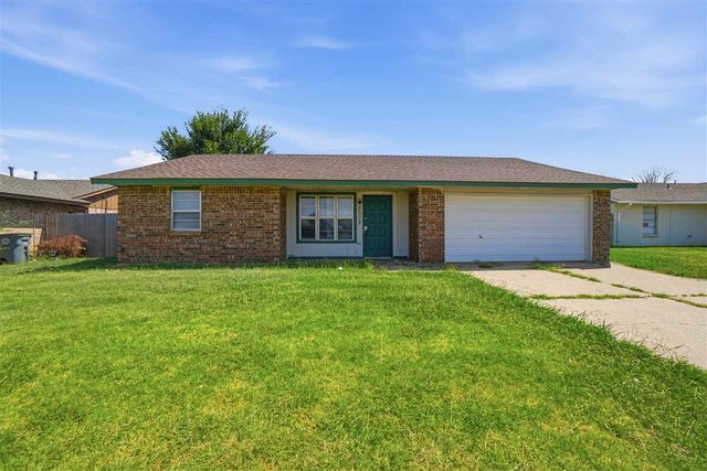 6008 SW Brookline Ave, Lawton, OK 73505