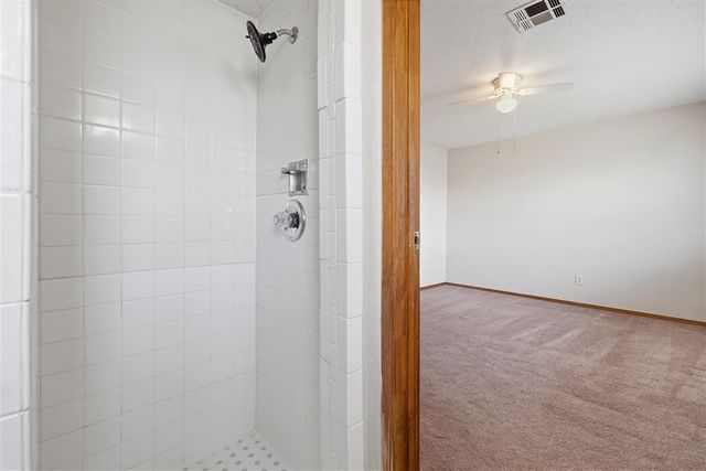 6008 SW Brookline Ave, Lawton, OK 73505