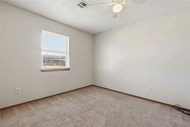 6008 SW Brookline Ave, Lawton, OK 73505