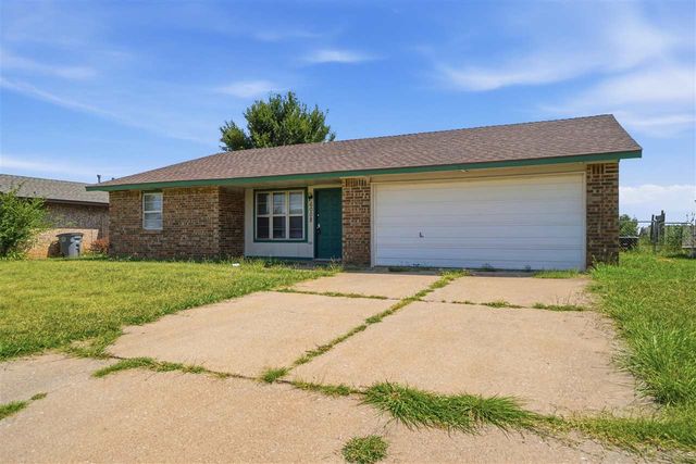 6008 SW Brookline Ave, Lawton, OK 73505