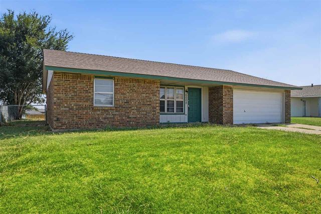 6008 SW Brookline Ave, Lawton, OK 73505